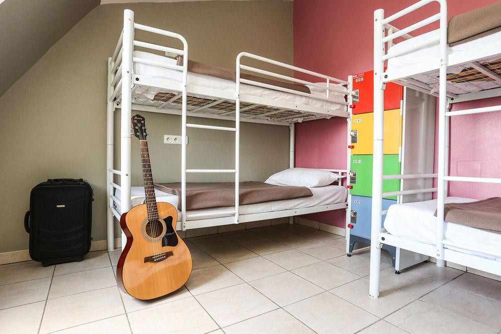 Hostel Le Montclair Montmartre By River Parijs